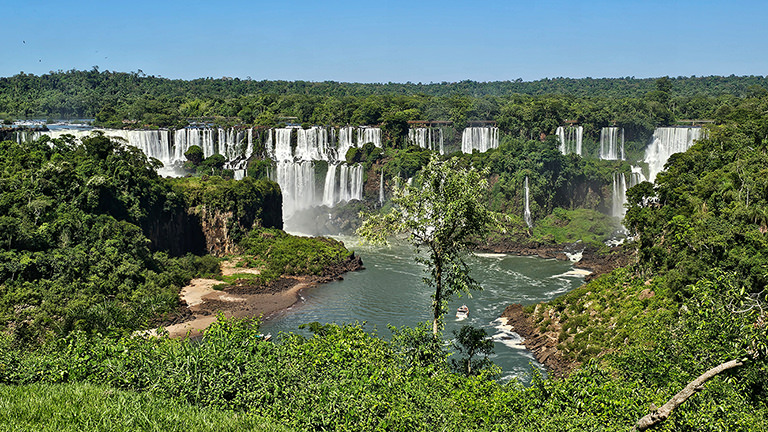 Argentinische Iguazú-Wasserfälle, von Brasilien aus gesehen