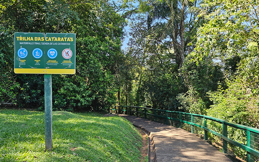 Schild Trilha das Cataratas