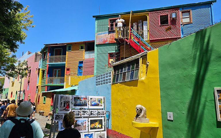 Bunte Wellblechhäuser in Caminito, La Boca, Buenos Aires