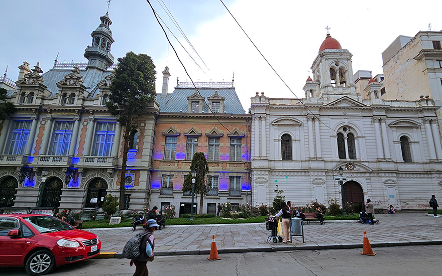 Rathaus und Sagrario San Augustín