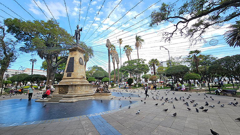 Tauben Plaza 25 de Mayo, Sucre, Bolivien Tauben Plaza 25 de Mayo, Sucre, Bolivien