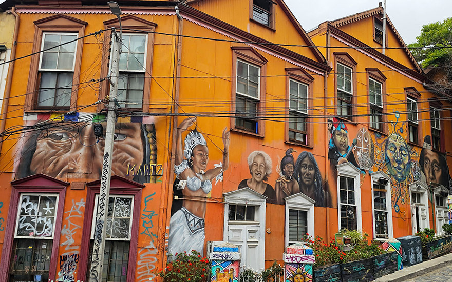 Haus Streetart Valparaíso, Chile