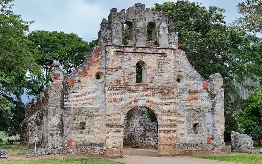 Kirchenruine Ujarrás