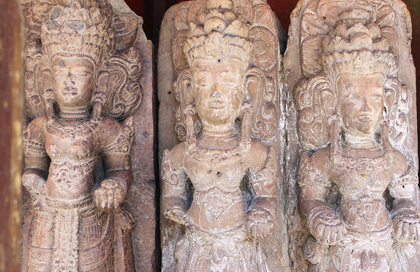 Steinskulpturen Pura Panarajon