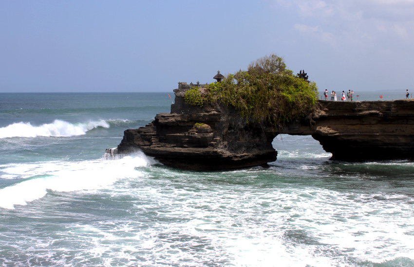 Pura Batu Bolong