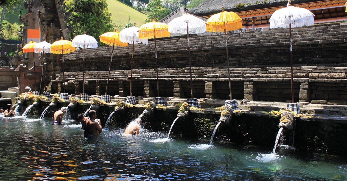 Rituelle Waschung Pura Tirta Empul Bali
