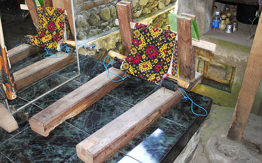 Webstuhl Ikat-Weberei Tenganan