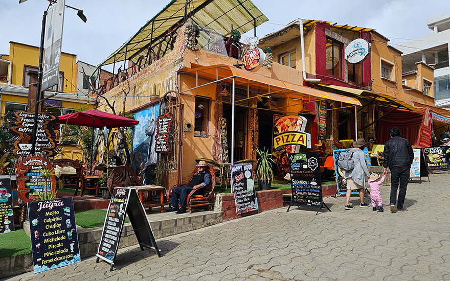 Av. 6 de Agosto, Copacabana, Titicacasee, Bolivien