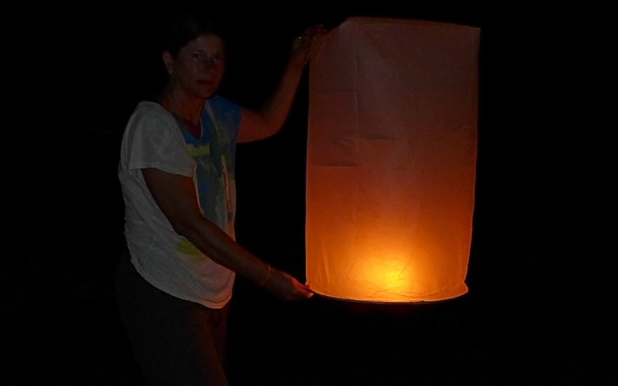 Khom Loy, Fluglaterne, Thailand