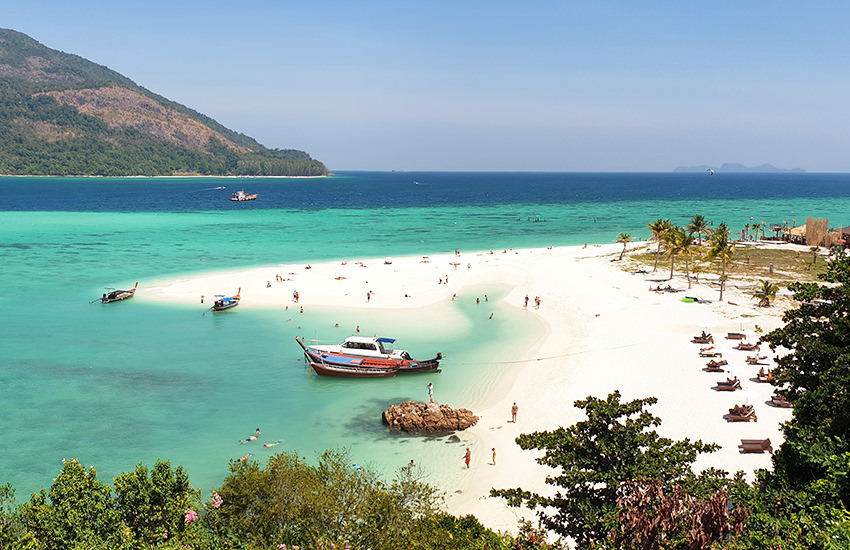 North Point Beach auf Koh Lipe mit weißer Sandbank