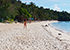Haad Yao West (Long Beach) auf Koh Phangan mit langem Sandstrand und wenigen Menschen