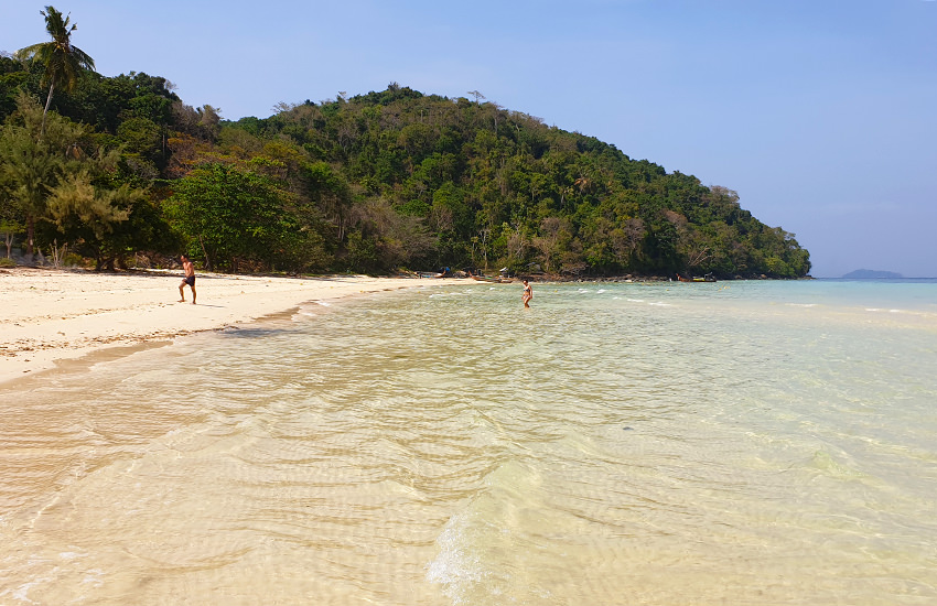 Loh Moo Dee Beach, Koh Phi Phi