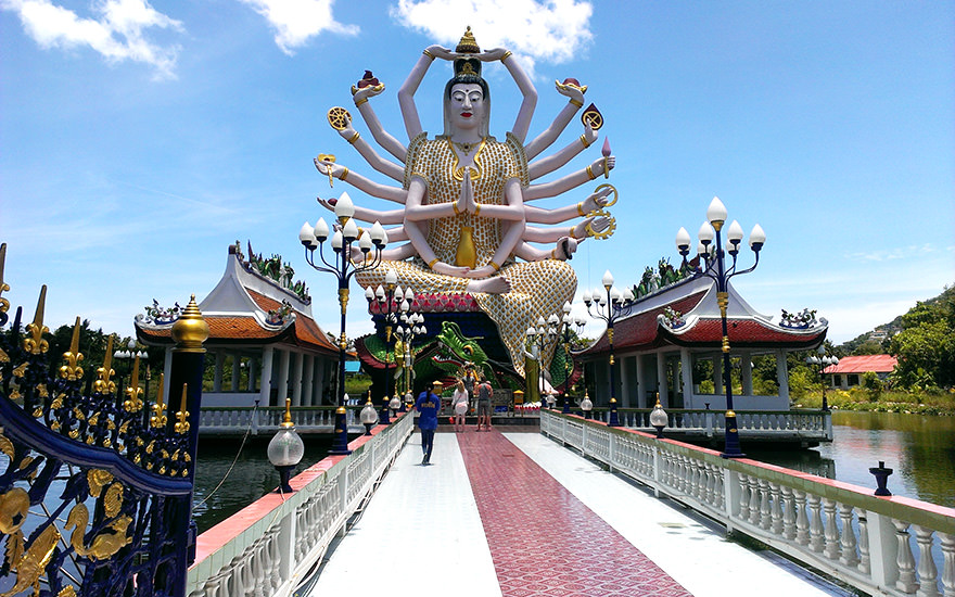Yao Mae Kuan Im, Wat Plai Laem, Koh Samui