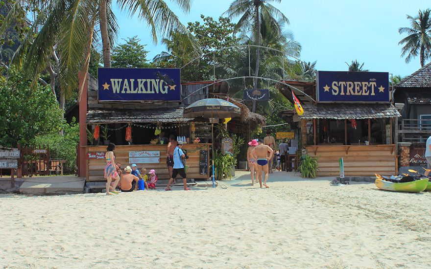 Walking Street Railay