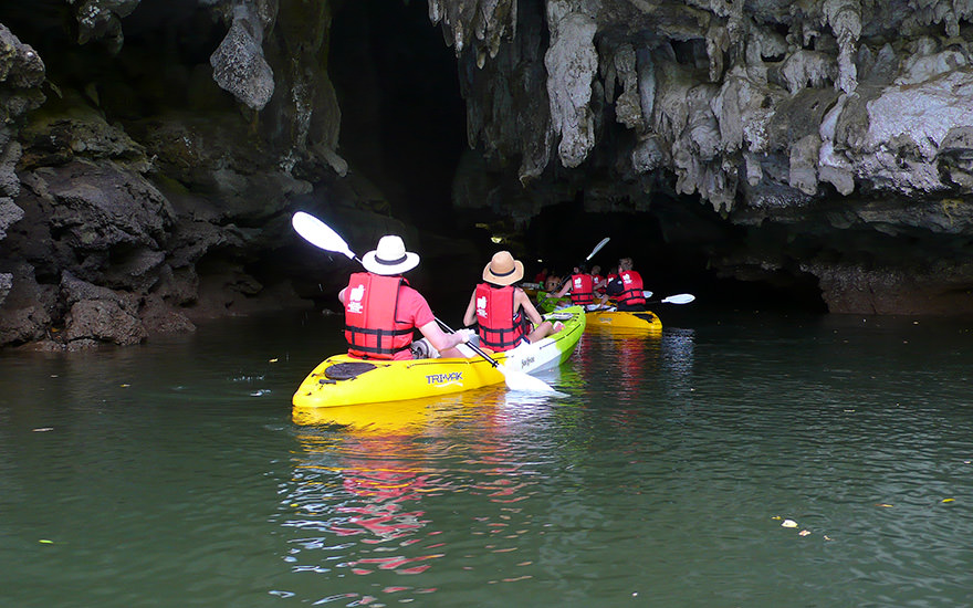 Lod Cave, Ao Leuk, Krabi