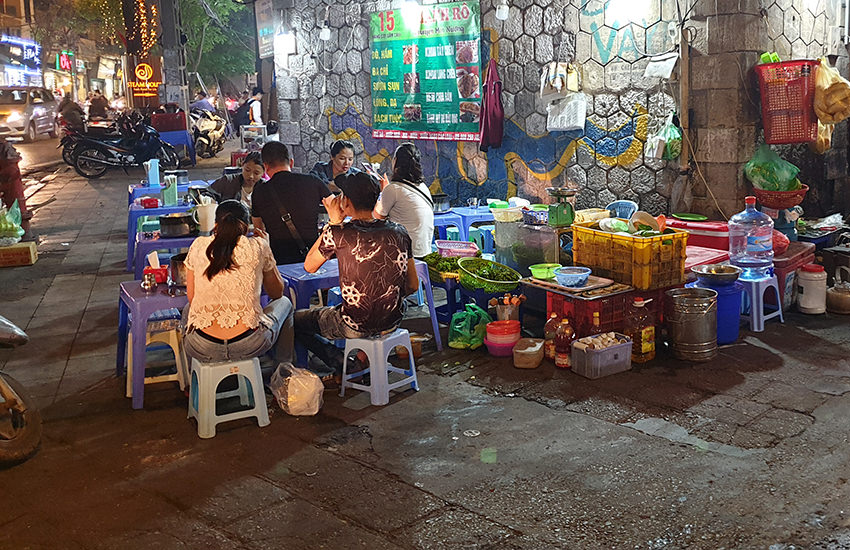 Straßenrestaurant Hanoi
