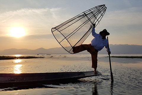 Einbeinruderer, Inle-See
