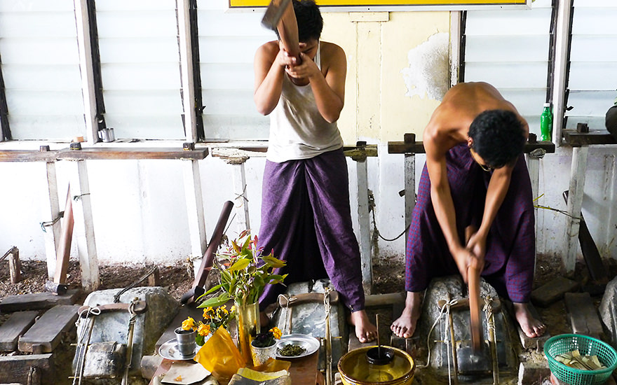 Goldbeating, Mandalay