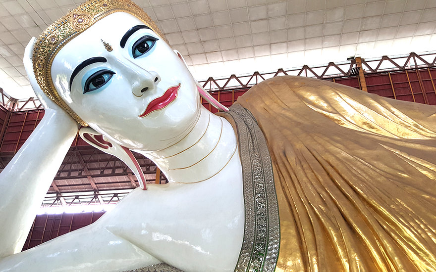 Liegender Buddha, Chaukhtatgyi-Tempel